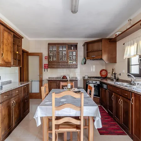 Casa Mourelo Local *