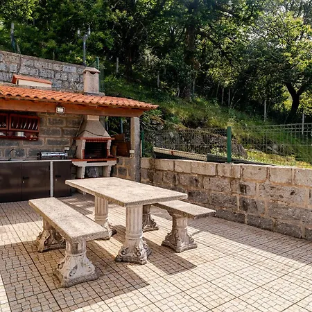 Casa Mourelo Local Tatil Evi