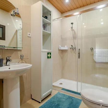 Casa Mourelo Local
