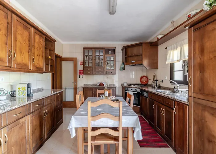 Casa Mourelo Local *