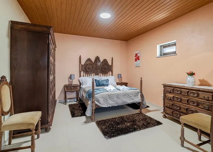 Casa Mourelo Local *