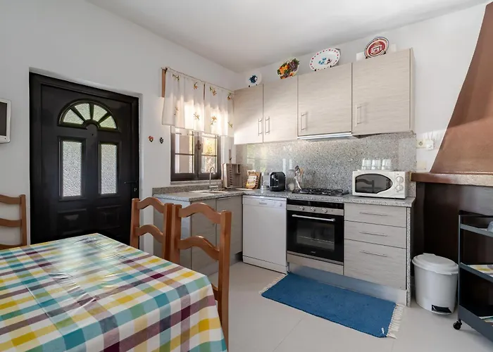 Casa Mourelo Local *